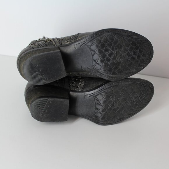 Circle G Corral Ankle Boots Cowhide Leather Cut Out distressed black Women's 5.5 - Picture 13 of 14